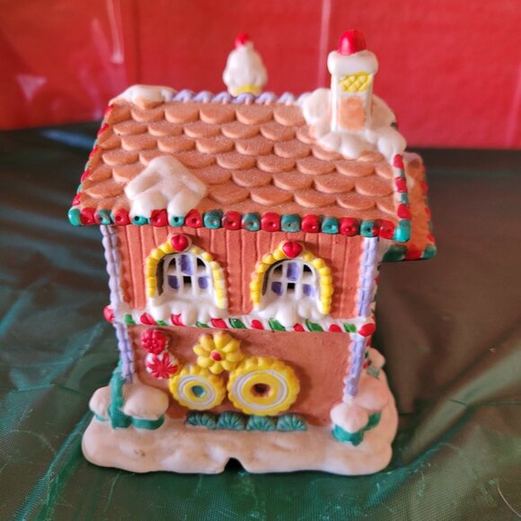 East West Distributing Co Winter Village Cottages Hand Painted Porcelain - Picture 3 of 4
